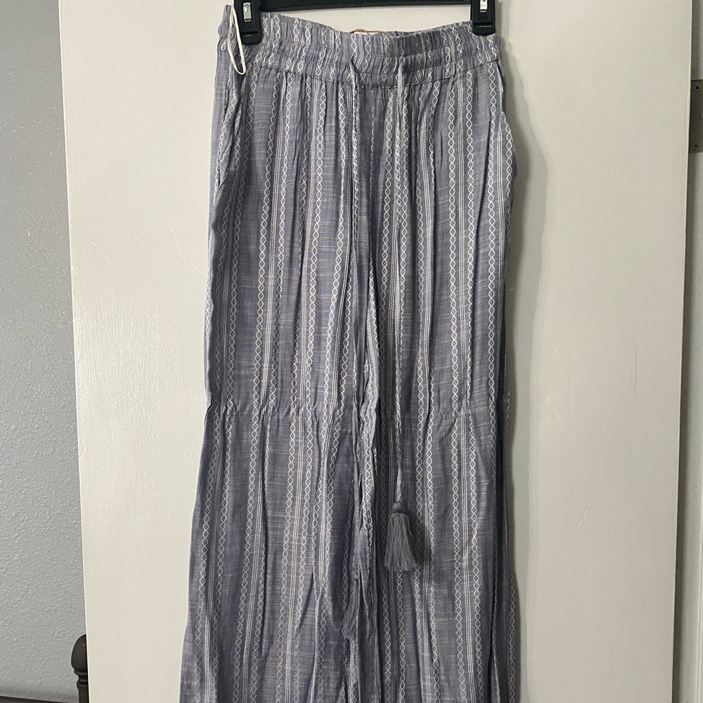 Flowy pants. Medium.